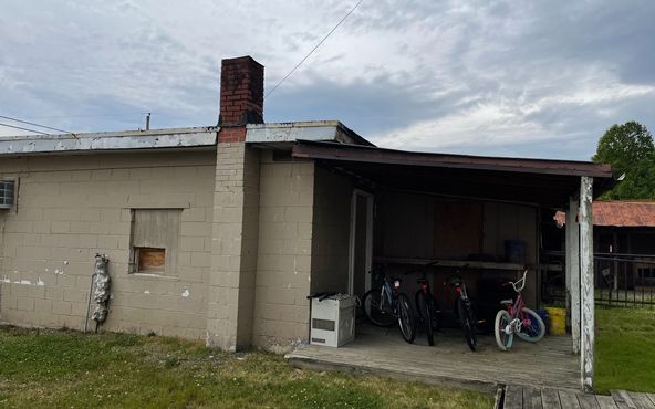 1220 Hwy 64 W, Hayesville, NC 28904